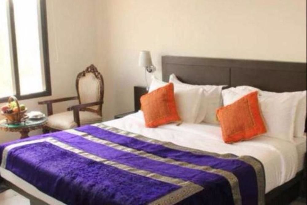אגרה Oyo Flagship Hotel Rudra Palace מראה חיצוני תמונה