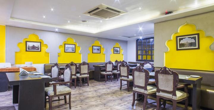 אגרה Oyo Flagship Hotel Rudra Palace מראה חיצוני תמונה