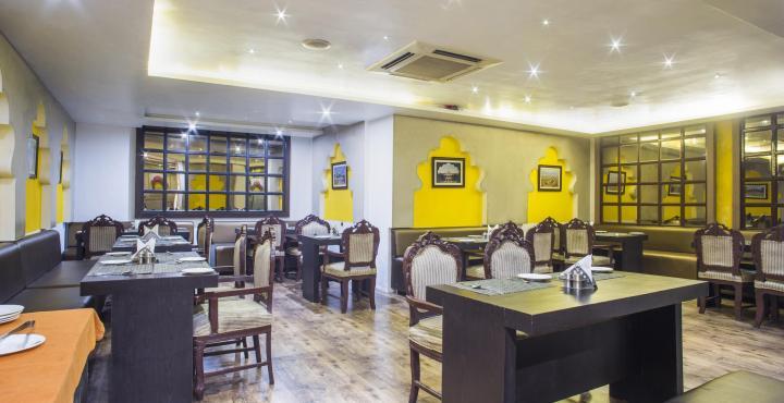 אגרה Oyo Flagship Hotel Rudra Palace מראה חיצוני תמונה